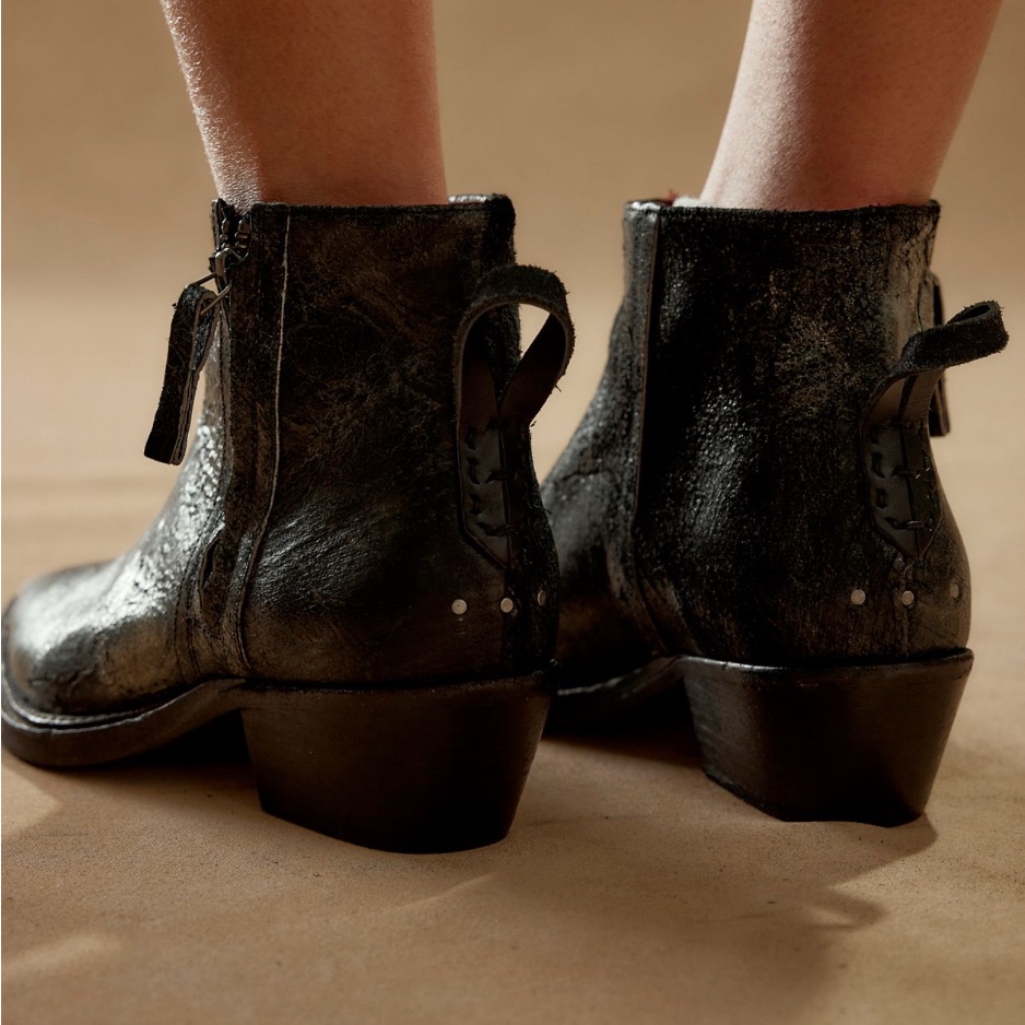 We The Free Atwater Pointed Boots In Black Crackle Size 8 New In Box
